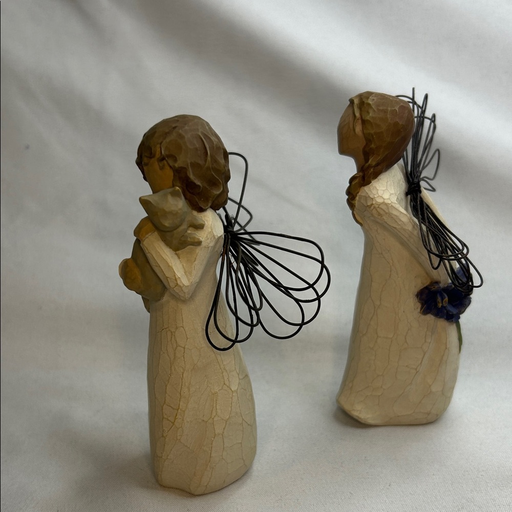 Willow Tree Angel Sculptures with Cat and Flowers 5" - Picture 2 of 6